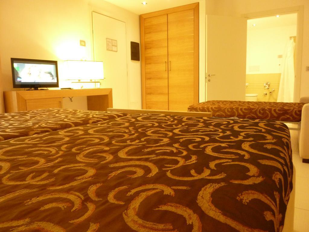 Hotel Monte Sarago Остуни Екстериор снимка