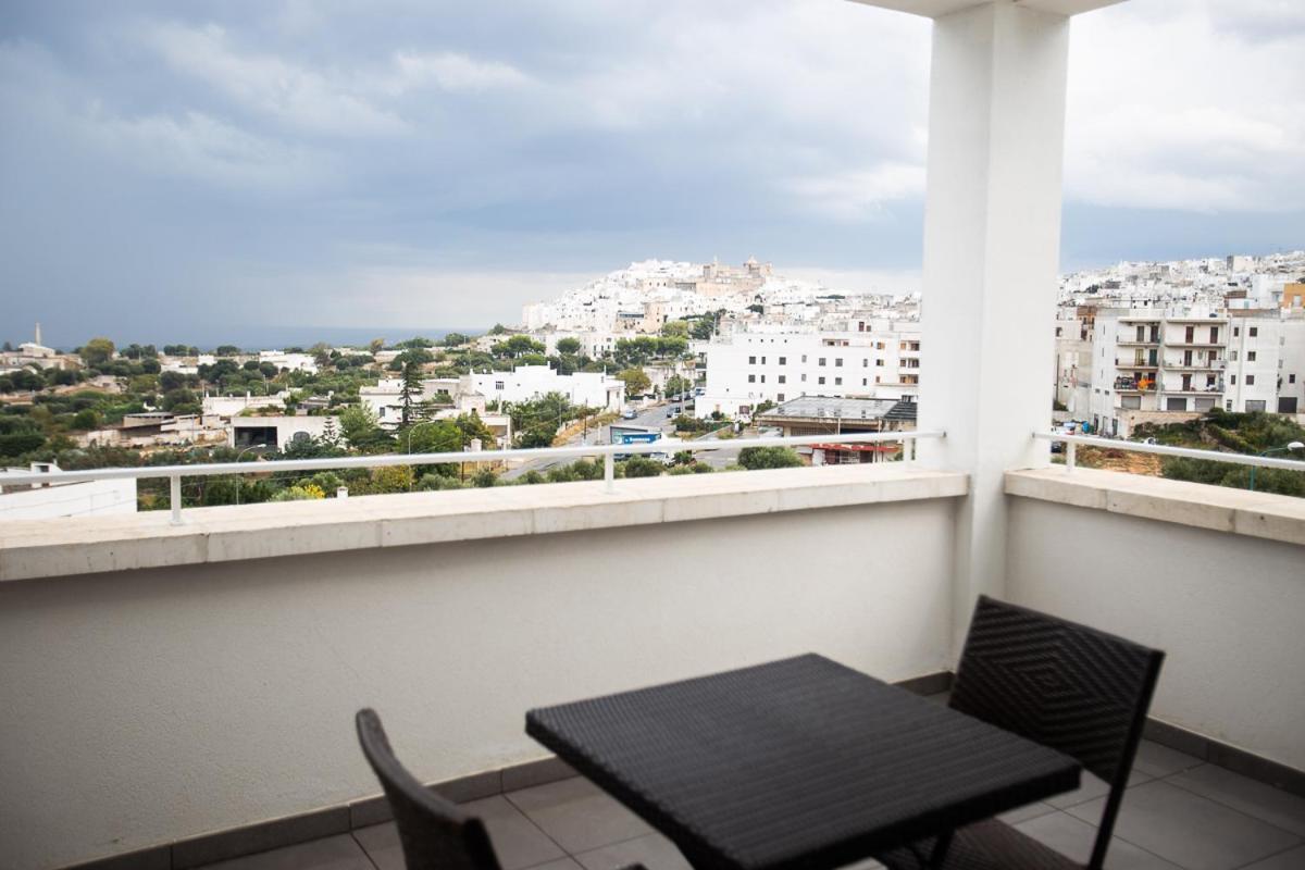 Hotel Monte Sarago Остуни Екстериор снимка